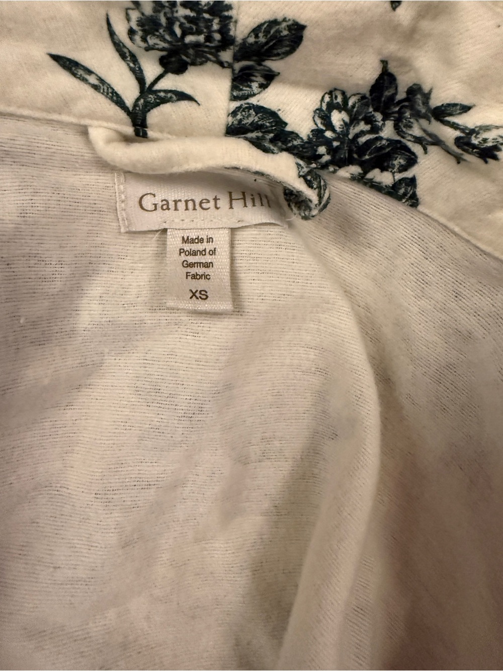 Garnet Hill organic cotton cottagecore flannel robe. XS - Picture 7 of 9